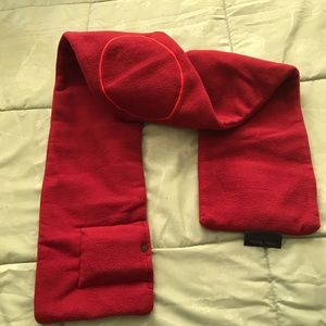 NWOT. Cozy Spot Battery Operated Neck Warmer.